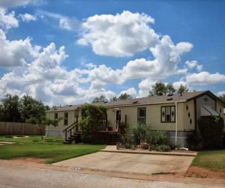 Coachlight Manufactured Home Community
