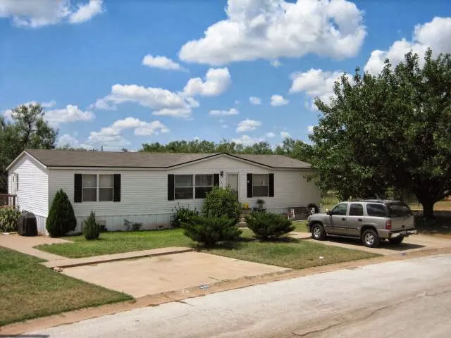 Coachlight Manufactured Home Community Picture 9