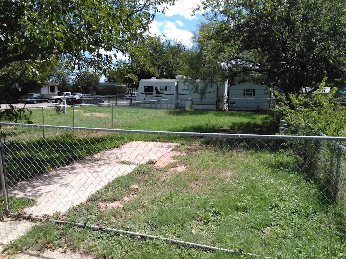 Big Tree Mobile Home Park Picture 7