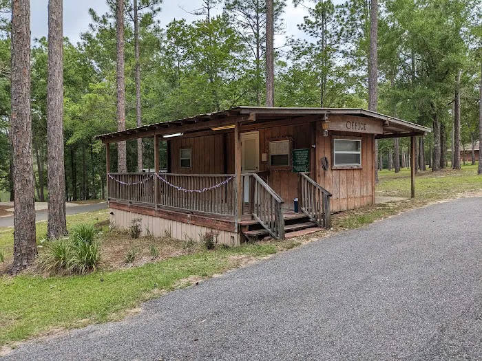 Citronelle Lakeview RV Park Picture 2