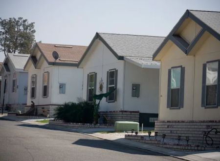Santiago Estates Pedley