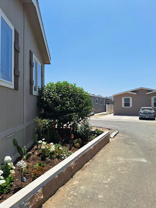 Jurupa hills mobile home park Picture 1