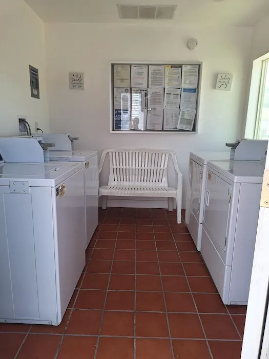 Jurupa hills mobile home park Picture 6