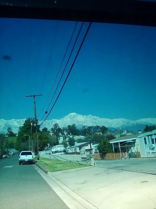 Sycamore Villa Mobile Home Park Picture 7