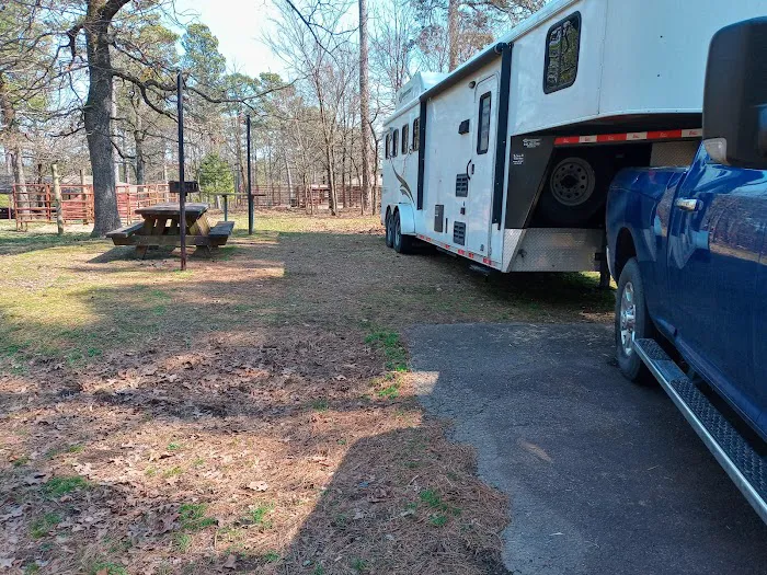 Cedar Lake Equestrian Campground Picture 8