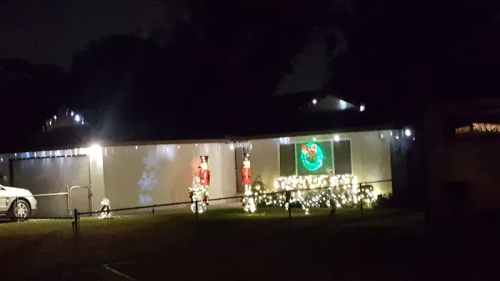 Pines Mobile Home Park Picture 7