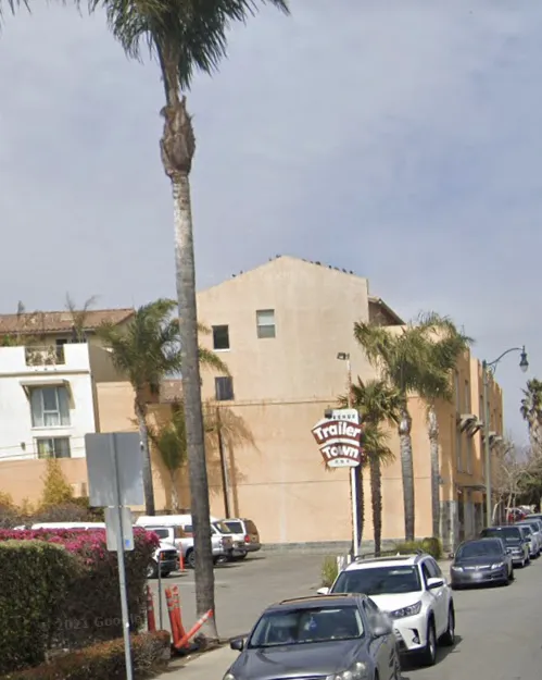 Avenue Trailer Town Picture 1