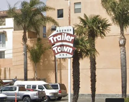 Avenue Trailer Town Picture 7