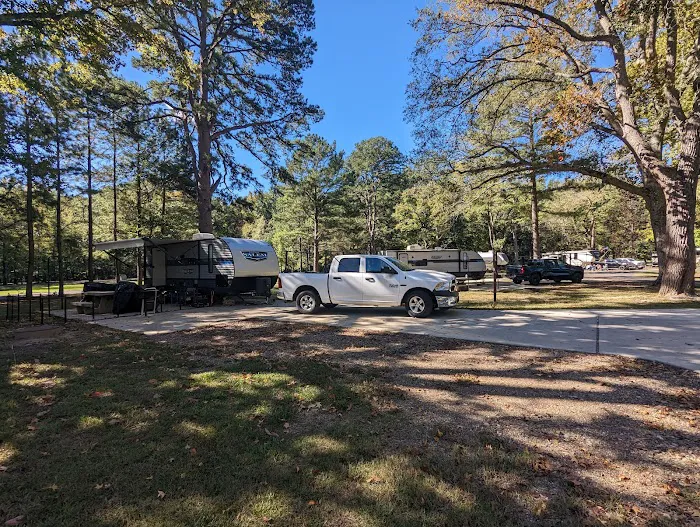 Pine Ridge Campground Picture 2