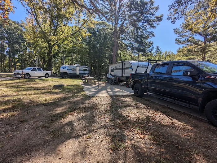 Pine Ridge Campground Picture 5