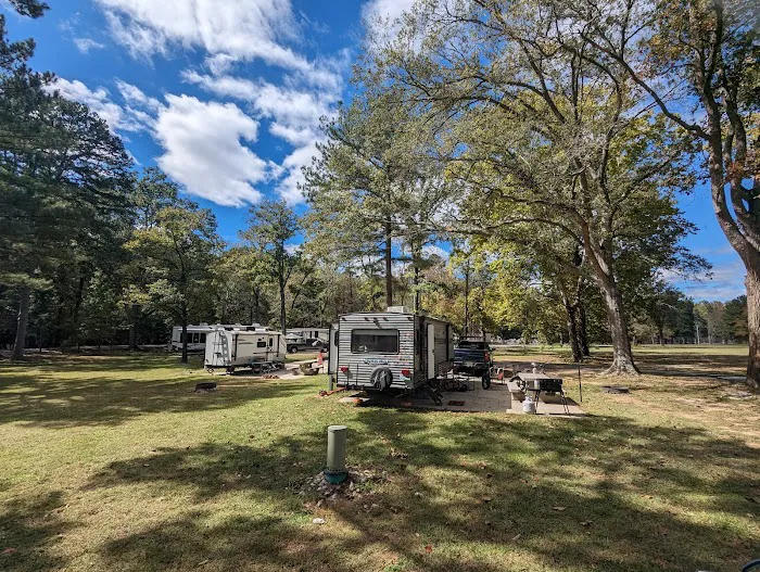 Pine Ridge Campground Picture 7