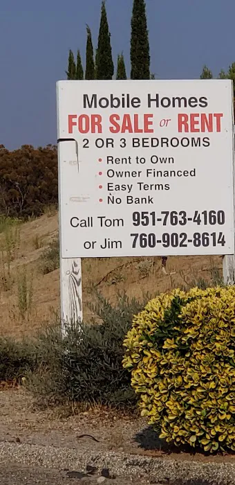 Anza Pines Mobile Home Park Picture 6
