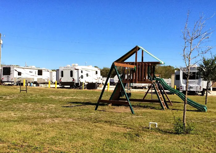 Lonesome Creek RV Resort Picture 7