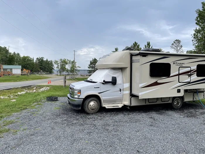 Voyageurs Sunrise Resort & Campground Picture 4