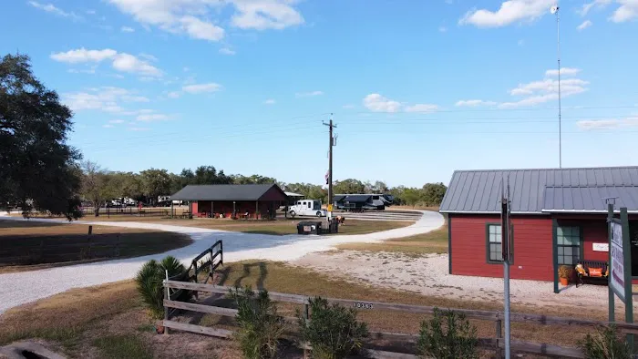 Shade Tree RV Park Picture 5