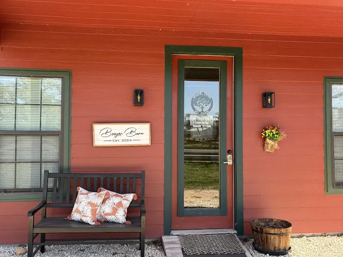 Shade Tree RV Park Picture 10