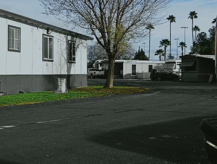 Triple T Mobile Home Park Picture 9
