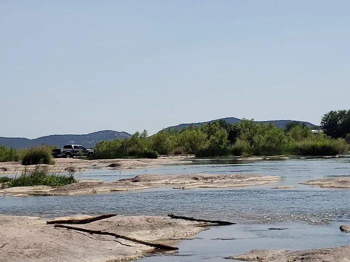 Kingsland Slab RV Camp Picture 2