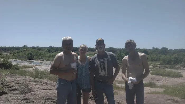 Kingsland Slab RV Camp Picture 9