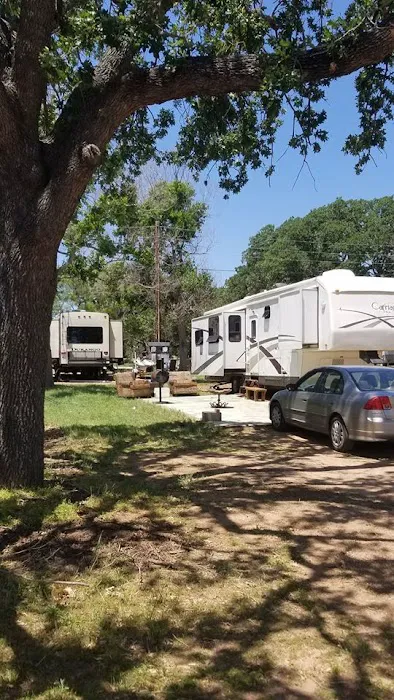 Bluebonnet Cove Casitas & RV Park Picture 10