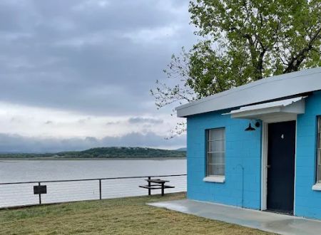 Hi-Line Lake Resort