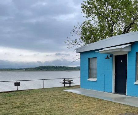 Hi-Line Lake Resort
