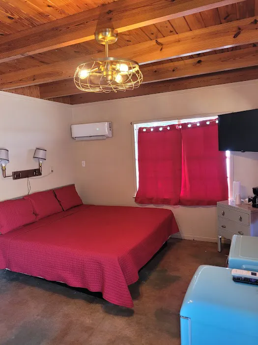 Hi-Line Lake Resort Picture 9