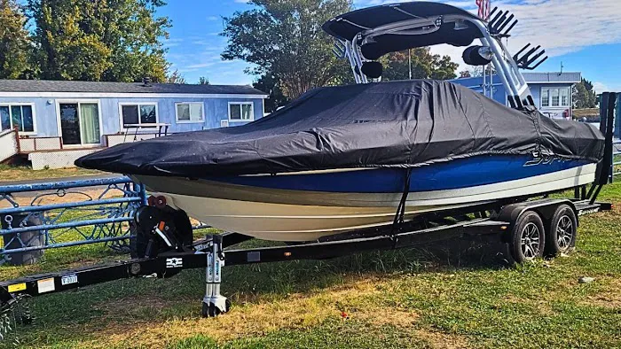 Snug Harbor RV Park & Marina Picture 9