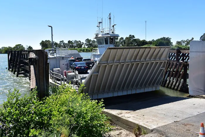 Snug Harbor RV Park & Marina Picture 8