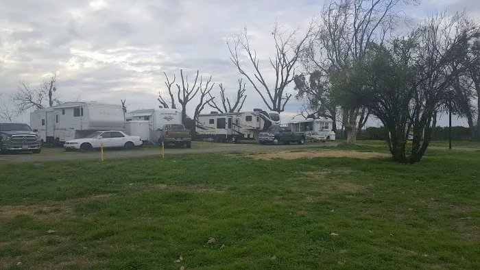 Cannery Landing RV Campground Picture 8