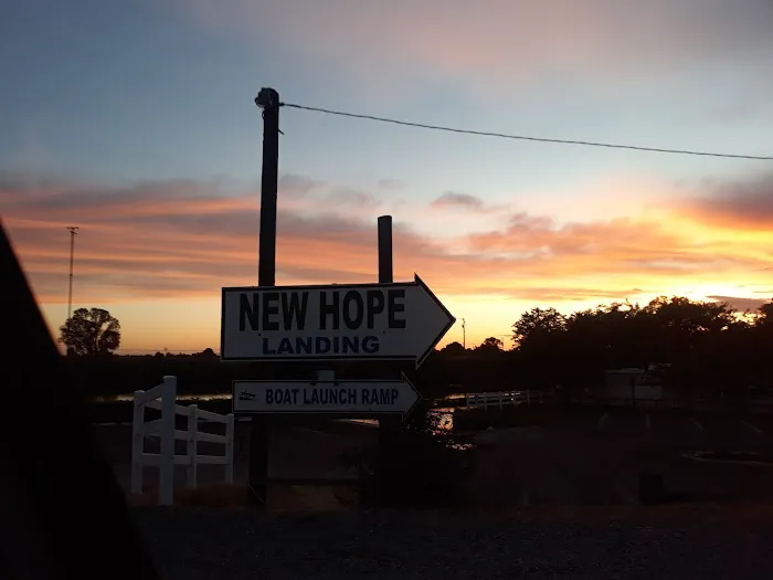 New Hope Landing RV Park & Marina Picture 4