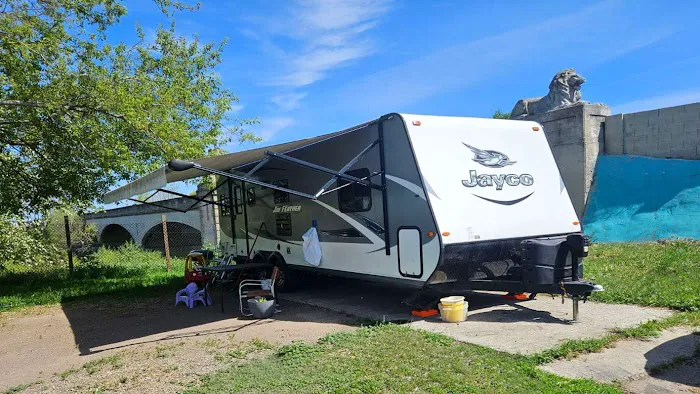 Sunrise Village Mobile Home & RV Park Picture 1