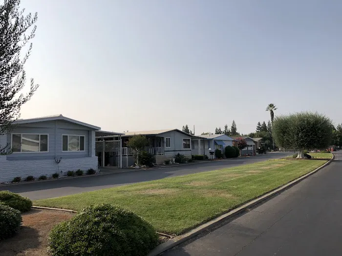 Homewood Village Mobile Home Park Picture 4