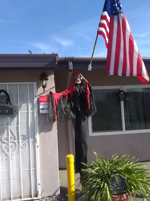 Olive Lane Trailer Park Picture 1