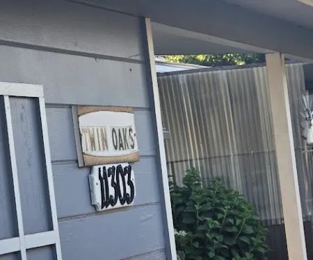Twin Oaks Mobile Home Park