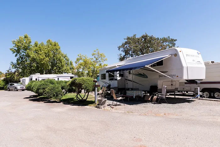 Windsor RV Park Picture 7