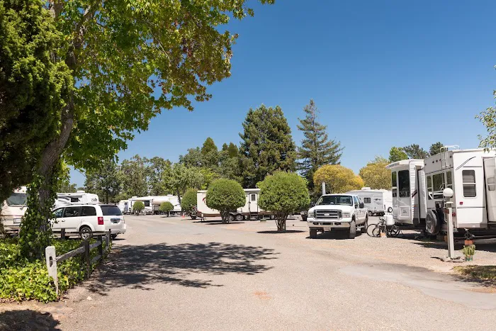 Windsor RV Park Picture 10