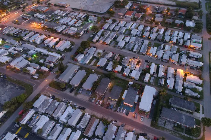Almond Grove Mobile Home Park Picture 1