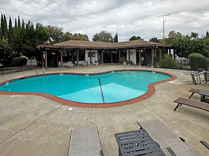 Park West Mobile Home Park Picture 2