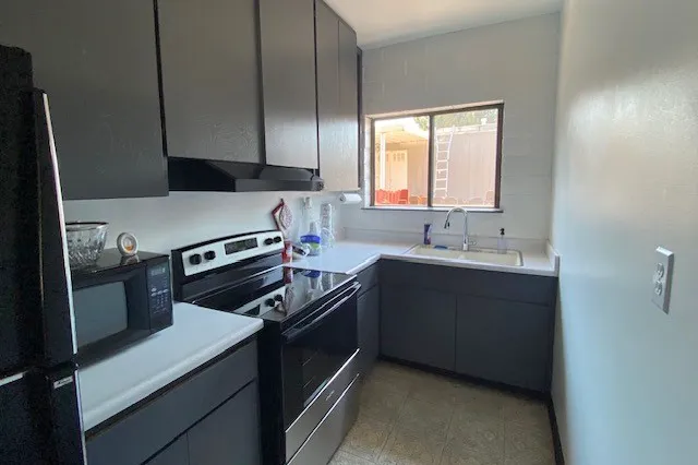 Park West Mobile Home Park Picture 8
