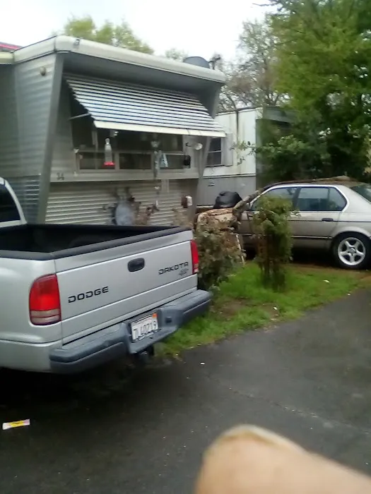 Bryte Mobile Home Park Picture 6