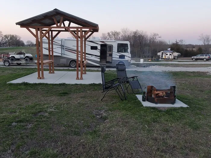 Lakeview Campground and RV Park Picture 5