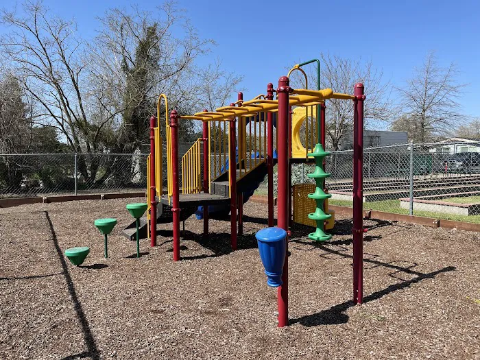 Silver Eagle Mobile Home Park Picture 7