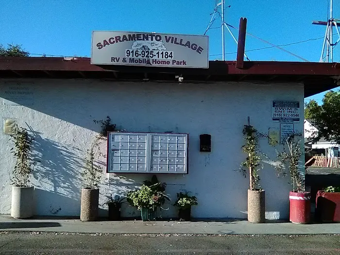 Sacramento Village RV & Mobile Home Park Picture 6