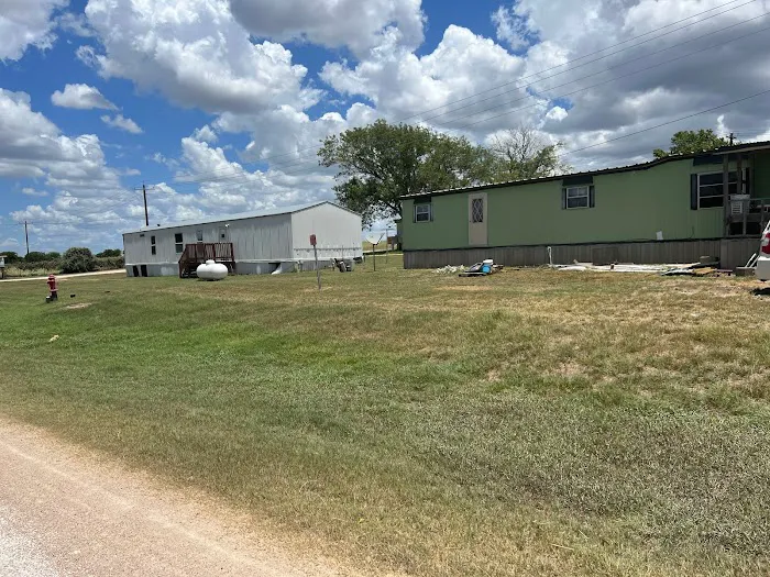 Hillside Weimar RV Park Picture 5