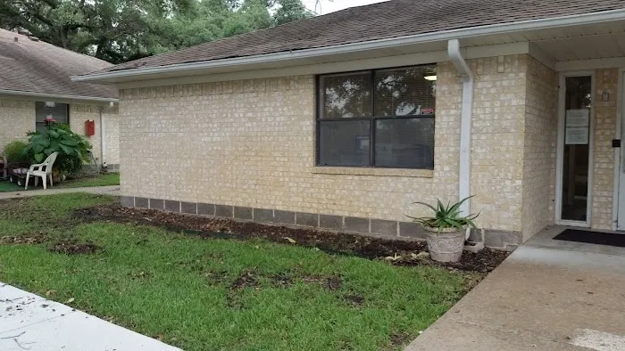 Oak Bluff Village Picture 5