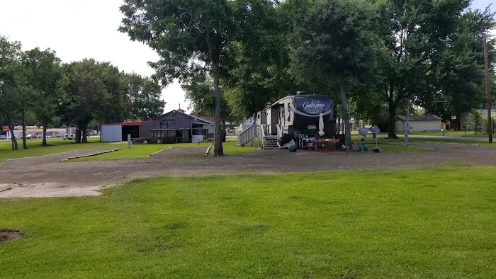 Rail Road RV Park Picture 2