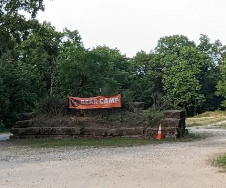 Cub World Dining Shelter