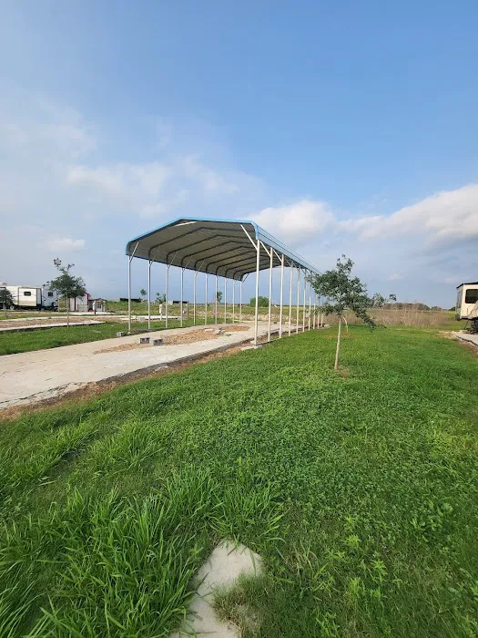Creekside RV Ranch Picture 3