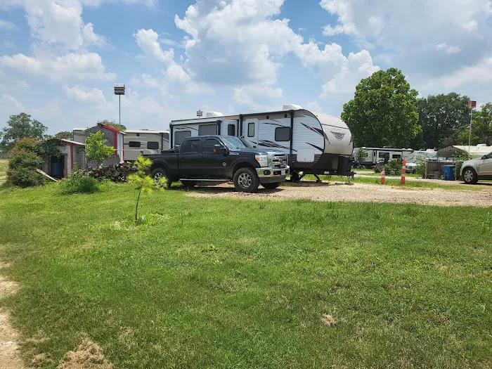 Creekside RV Ranch Picture 1